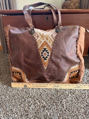 Myra Handcrafted Brown Leather & Woven Tote Bag/smoke free/used one time